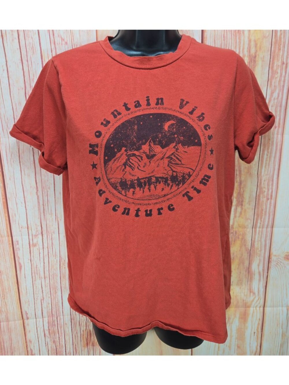 Gaze Red "Mountain Vibes Adventure Time" T-Shirt Size Small